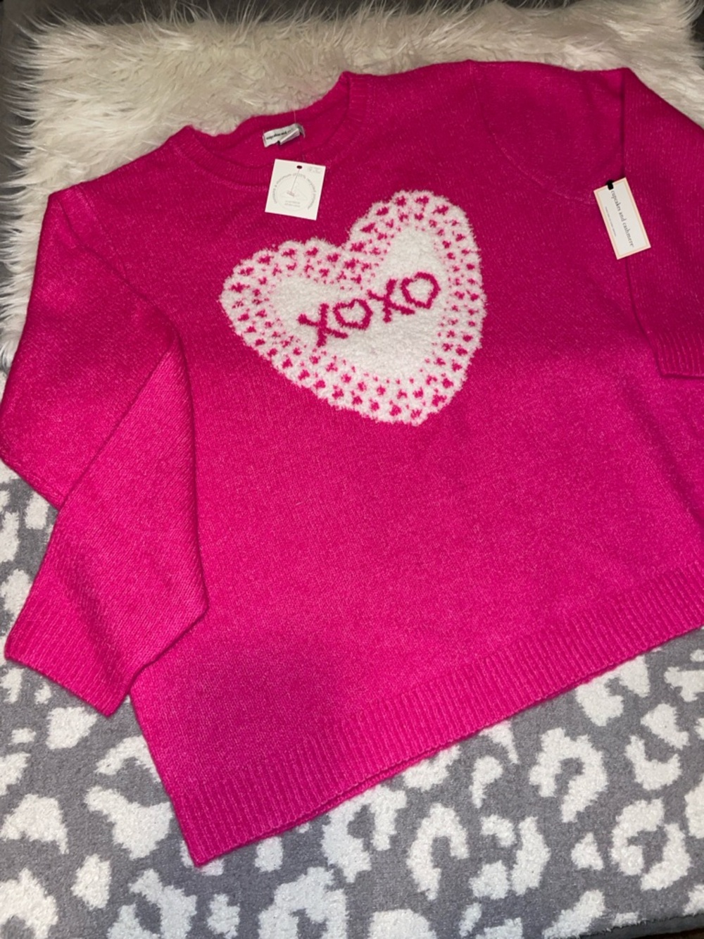NWT Cupcakes and Cashmere XOXO Pink and White Heart Sweater WC1